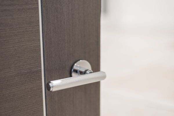 Millhouse Brass Stephenson Knurled Lever Door Handle on 5mm Slimline Round Rose - additional image