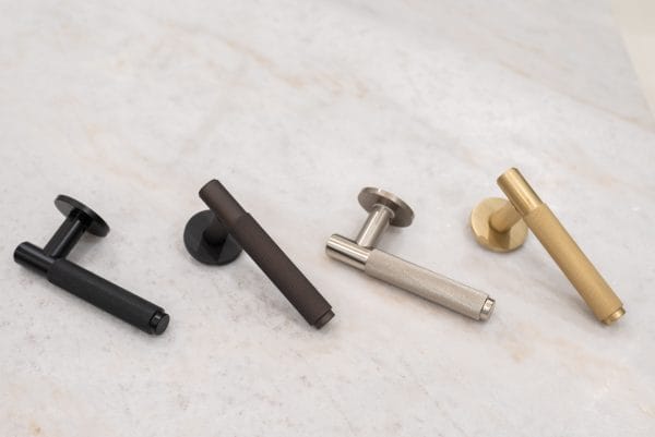 Millhouse Brass Crompton Knurled Lever Door Handle on 5mm Slimline Round Rose - additional image