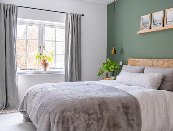 Hammered Ball Curtain Finial (pair)