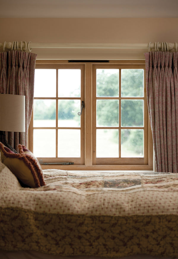 Night-Vent Locking Monkeytail Fastener