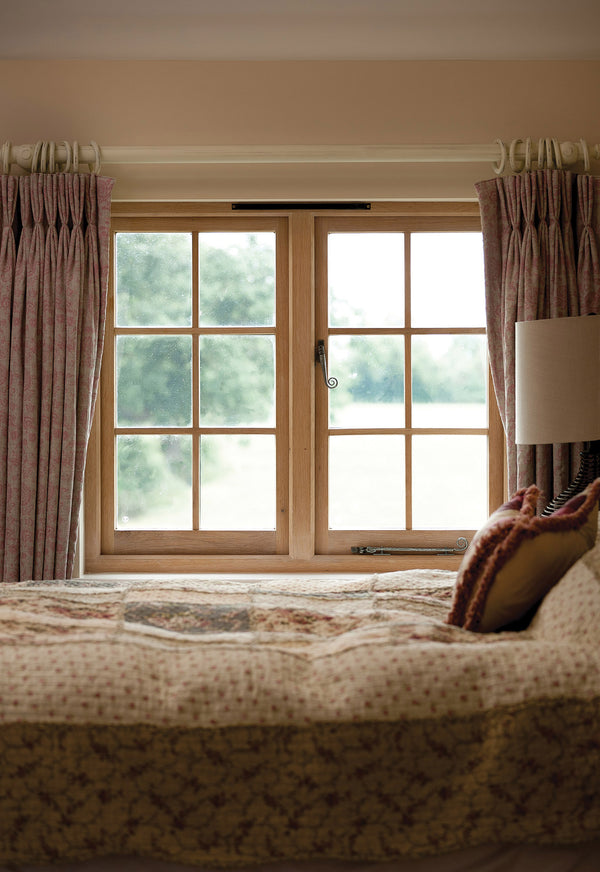 Night-Vent Locking Monkeytail Fastener