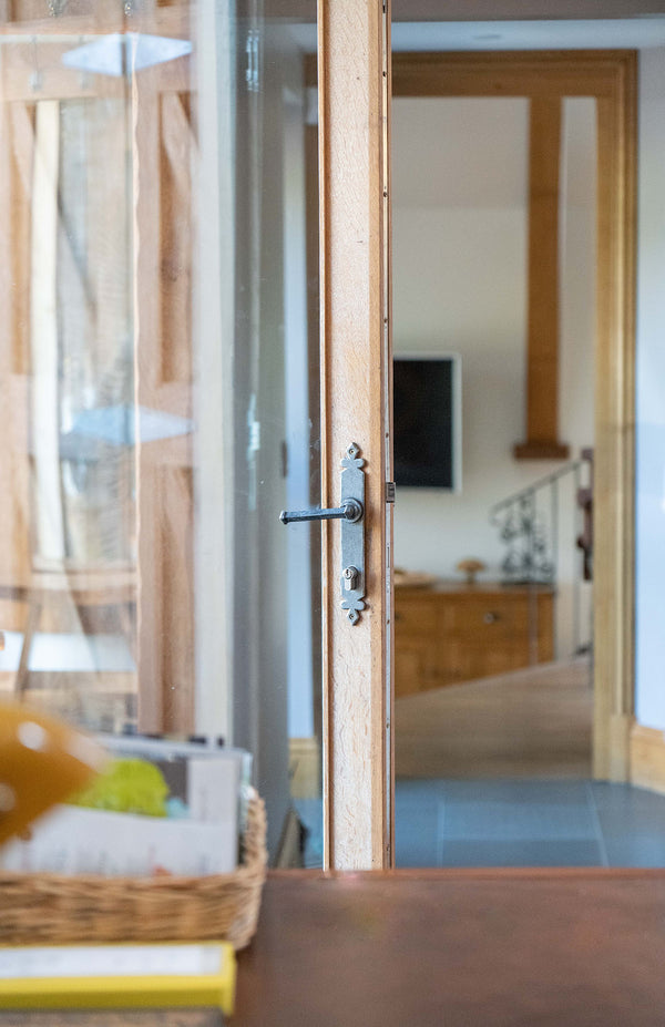 Tudor Lever Espag. Lock Set