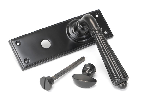 Hinton Lever Bathroom Set