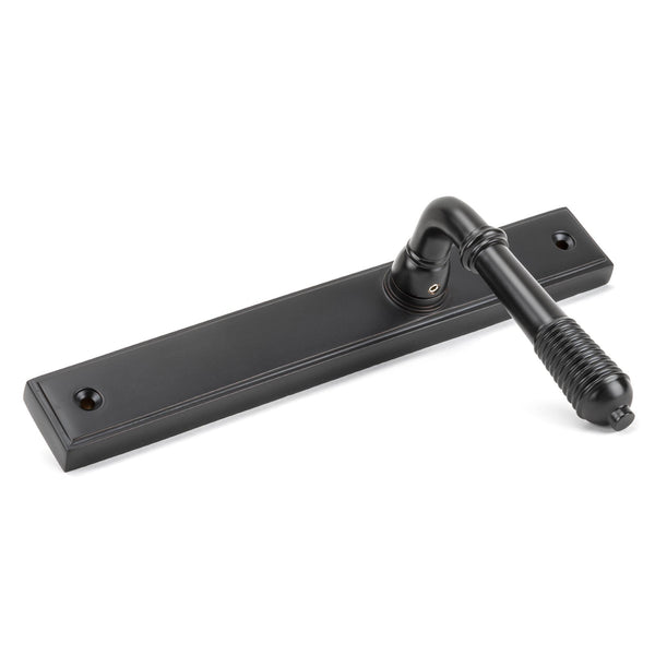 Reeded Slimline Lever Espag. Latch Set