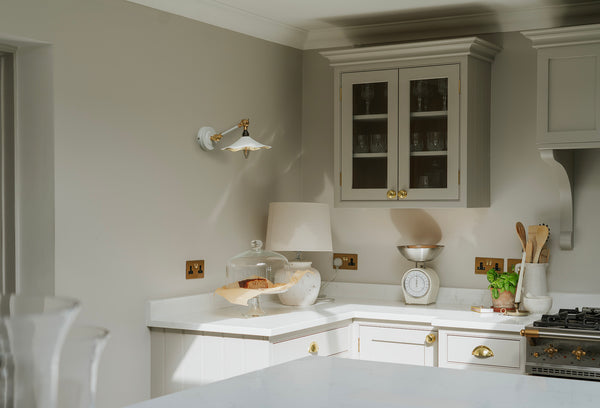 Smooth Brass Flora Wall Light