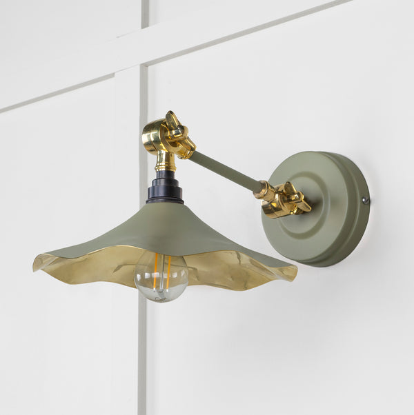 Smooth Brass Flora Wall Light