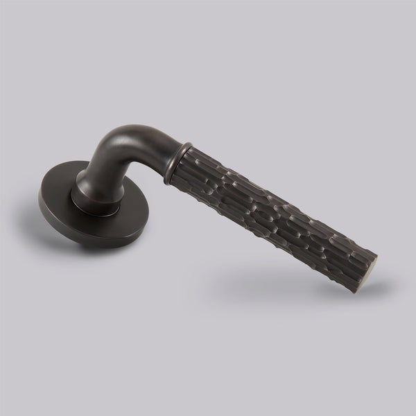 Croft - Bark Lever Handle on Plain Rose 7030/210
