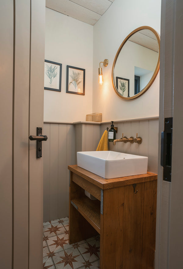 Straight Lever Bathroom Set