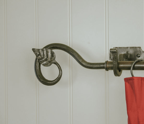 Leaf Curtain Finial (pair)