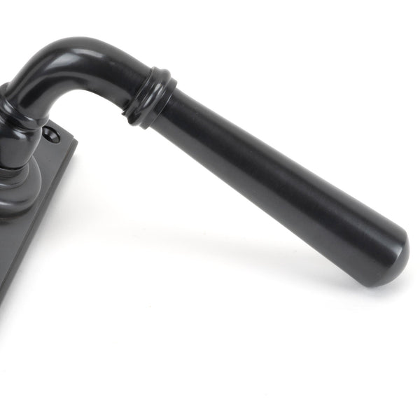 Newbury Lever Latch Set