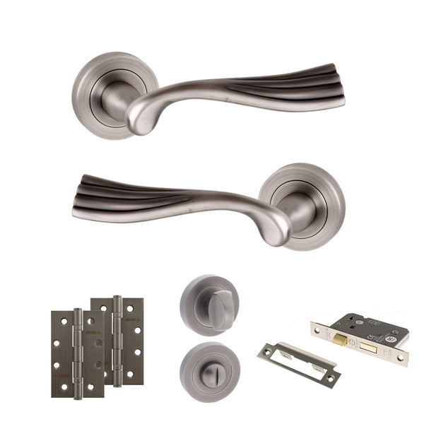 Old English Richmond Door Handle Pack (Bathroom Set - 2.5" CE Bathroom Lock, 4" Slim Knuckle Hinges x2) by Atlantic Hardware