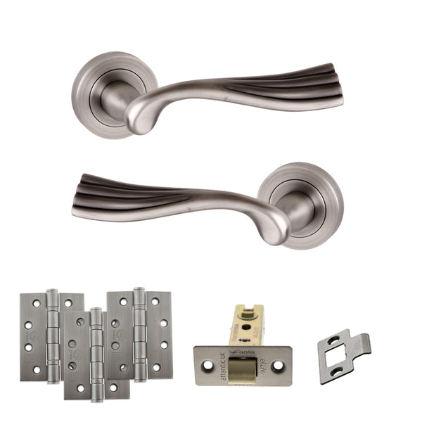 Old English Richmond Door Handle Pack (Latch Set - 2.5" CE Latch, 4" Fire Rated Hinges x3) by Atlantic Hardware