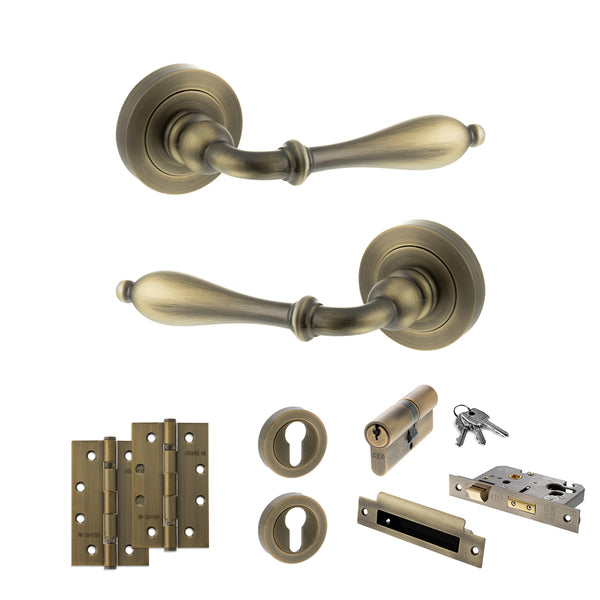 Old English Wrexham Door Handle Pack (Euro Lock Set - 2.5" CE Sashlock, 4" Slim Knuckle Hinges x2) by Atlantic Hardware