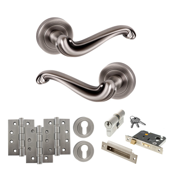Old English Colchester Door Handle Pack (Euro Lock Set - 2.5" CE Sashlock, 4" Fire Rated Hinges x3) by Atlantic Hardware