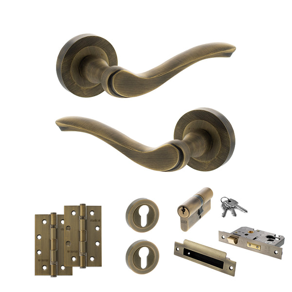Old English Warwick Door Handle Pack (Euro Lock Set - 2.5" CE Sashlock, 4" Slim Knuckle Hinges x2) by Atlantic Hardware