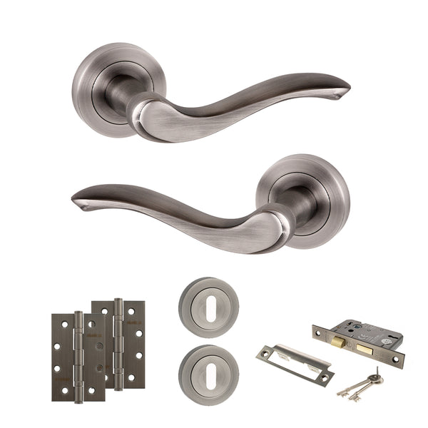 Old English Warwick Door Handle Pack (3 Lever Lock Set - 2.5" CE Sashlock, 4" Slim Knuckle Hinges x2) by Atlantic Hardware