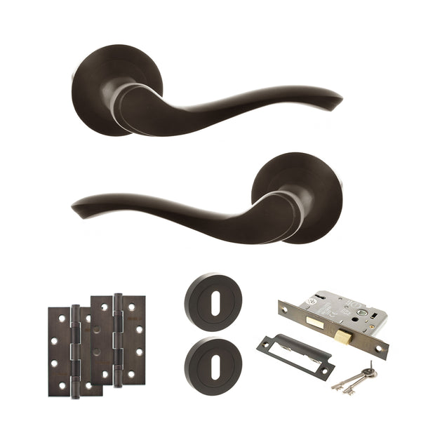 Old English Warwick Door Handle Pack (3 Lever Lock Set - 2.5" CE Sashlock, 4" Slim Knuckle Hinges x2) by Atlantic Hardware