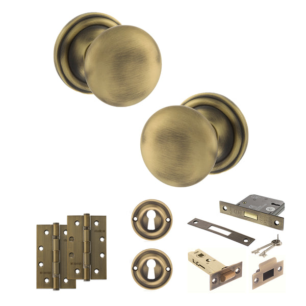 Old English Harrogate Door Knob Pack (Lock Set - 3" Latch & Deadlock, 4" Slim Knuckle Hinges x2) by Atlantic Hardware