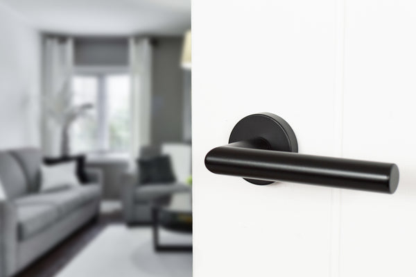 Forme Elle Lever Door Handle on Minimal Round Rose - additional image
