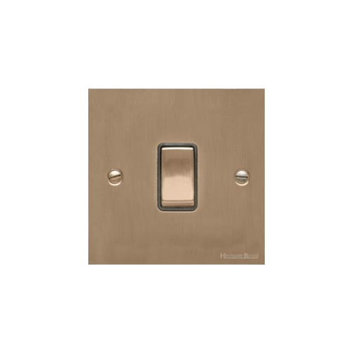 Richmond Elite Range Antique Brass Switches & Sockets, LP91 - 1 Gang Intermediate Rocker Switch by Heritage Brass By M-Marcus