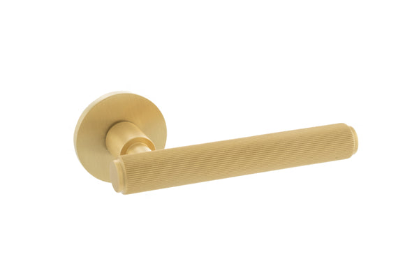 Millhouse Brass Stephenson Knurled Lever Door Handle on 5mm Slimline Round Rose by Atlantic Hardware