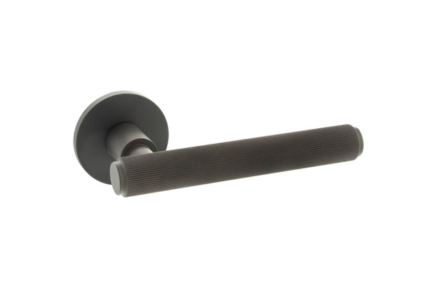 Millhouse Brass Stephenson Knurled Lever Door Handle on 5mm Slimline Round Rose by Atlantic Hardware