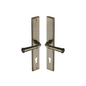 Colonial RH Door Handle on Plate by M Marcus - Heritage Brass