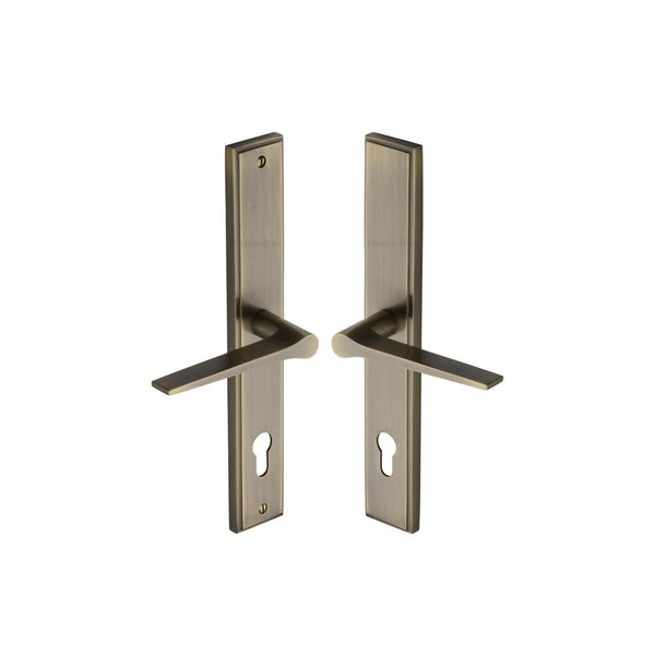 Gio RH Door Handle on Plate by M Marcus - Heritage Brass