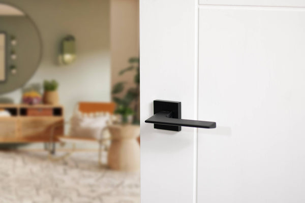 Oro&Oro Unica Lever Door Handle on Square Rose - additional image