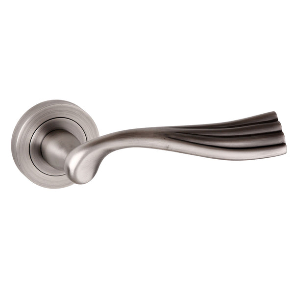 Old English Richmond Lever Door Handle on Round Rose by Atlantic Hardware