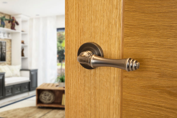 Old English Durham Lever Door Handle on Round Rose - additional image
