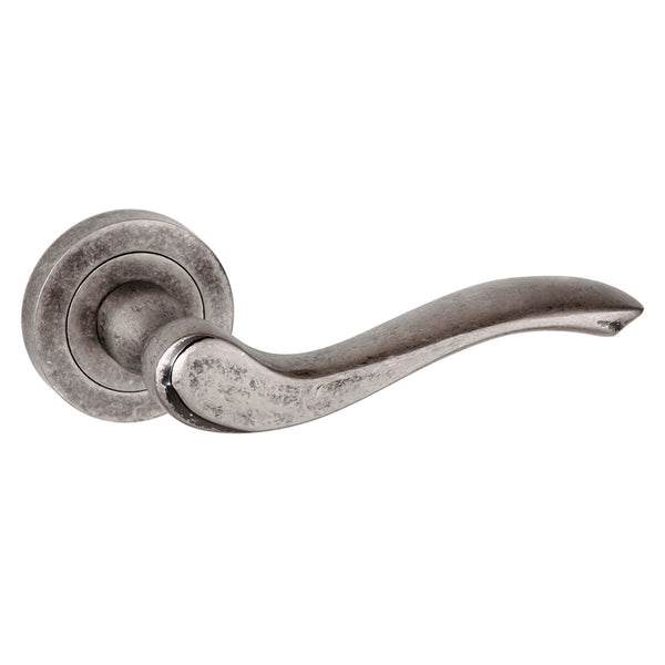 Old English Warwick Lever Door Handle on Round Rose by Atlantic Hardware