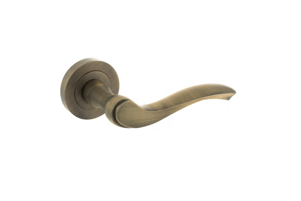 Old English Warwick Lever Door Handle on Round Rose by Atlantic Hardware