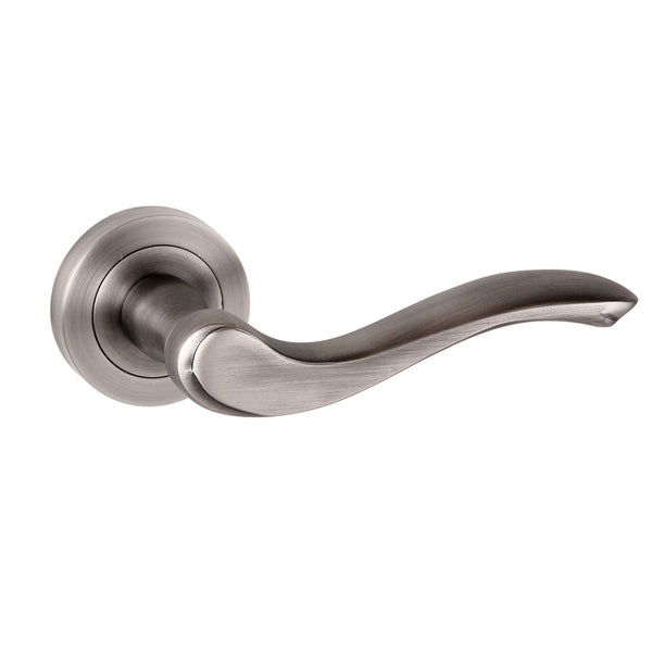 Old English Warwick Lever Door Handle on Round Rose by Atlantic Hardware