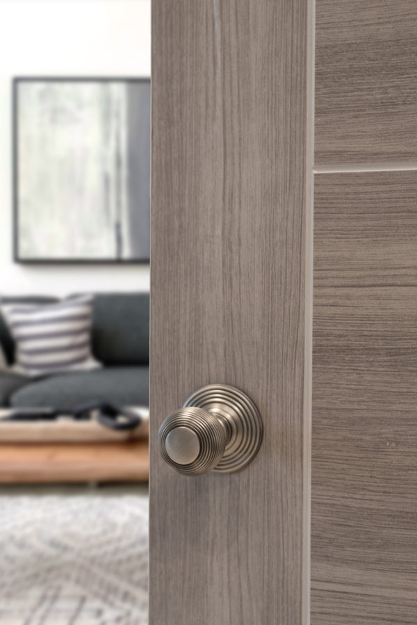 Old English Ripon Solid Brass Reeded Beehive Mortice Door Knob on Concealed Fix Rose - additional image