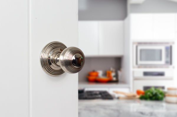 Old English Ripon Solid Brass Reeded Beehive Mortice Door Knob on Concealed Fix Rose - additional image