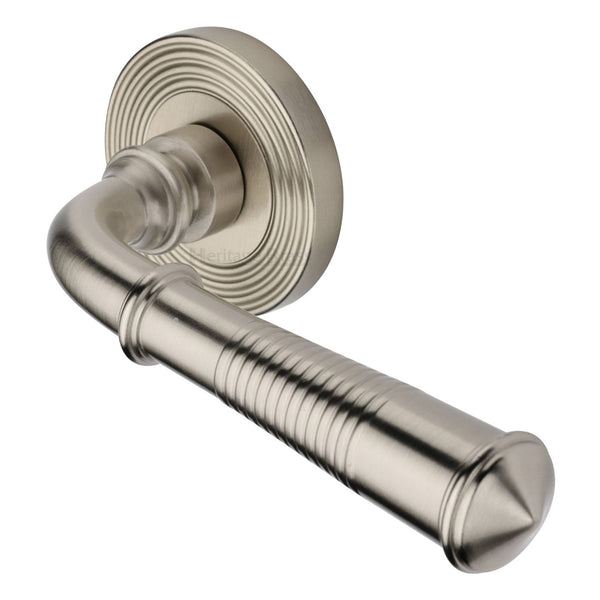 M Marcus - Heritage Brass, Bridgetown Reeded Door Handle on Round Rose, Door Handles, Door Handles on Round Rose