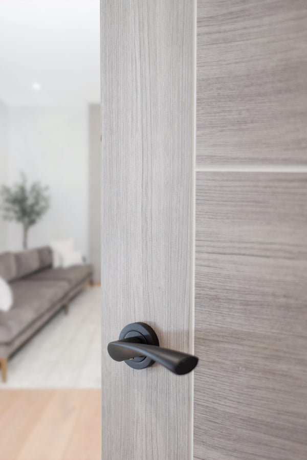 STATUS Colorado Lever Door Handle on Round Rose - additional image
