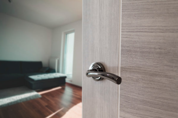 STATUS Texas Lever Door Handle on Round Rose - additional image