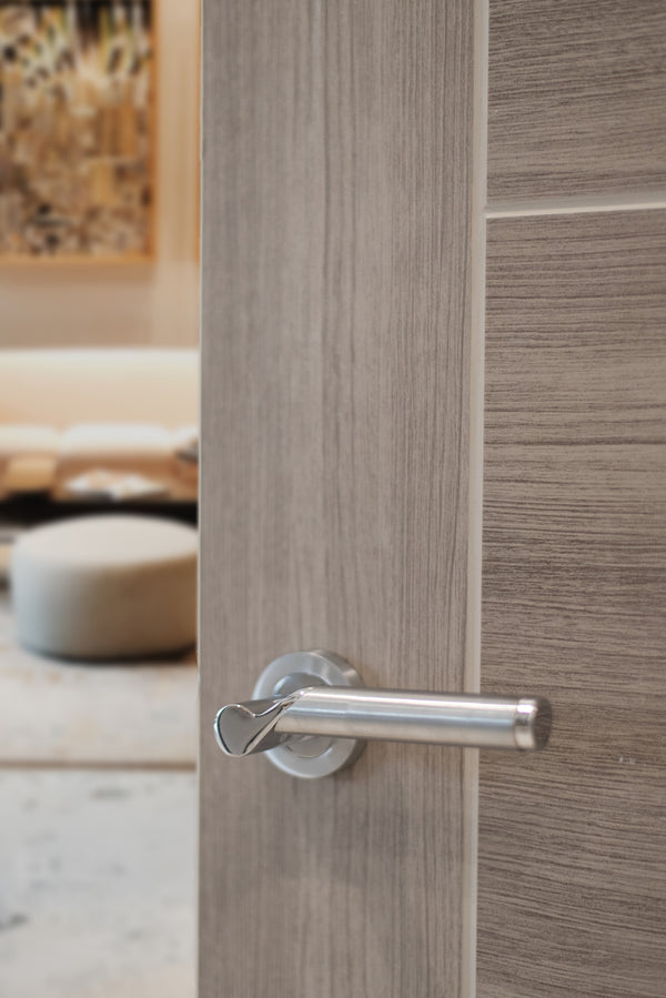 STATUS Hawaii Lever Door Handle on Round Rose - additional image
