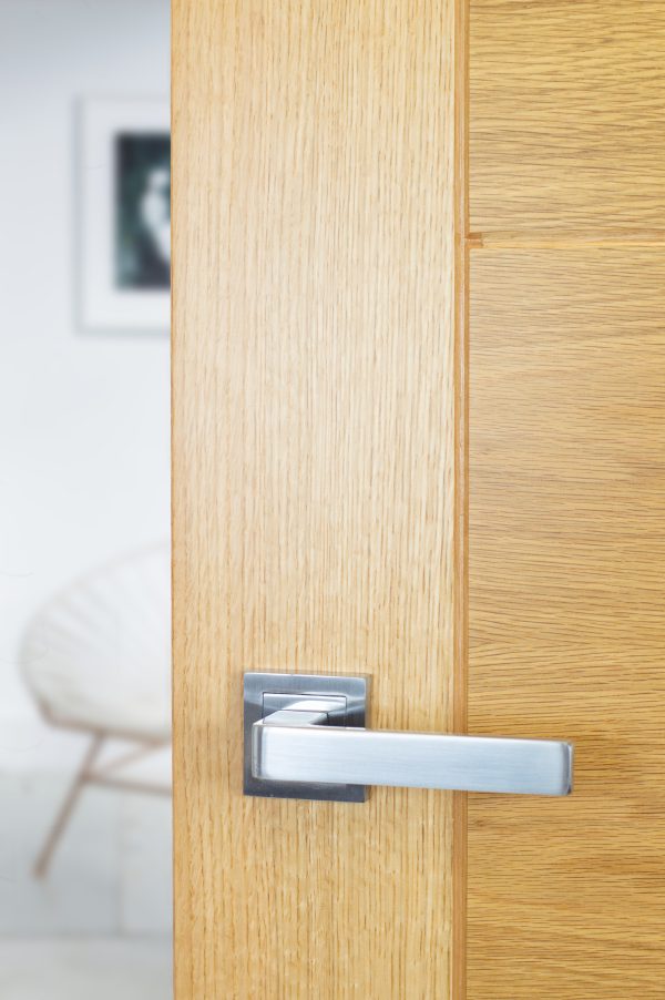 STATUS Montana Lever Door Handle on S4 Square Rose - additional image
