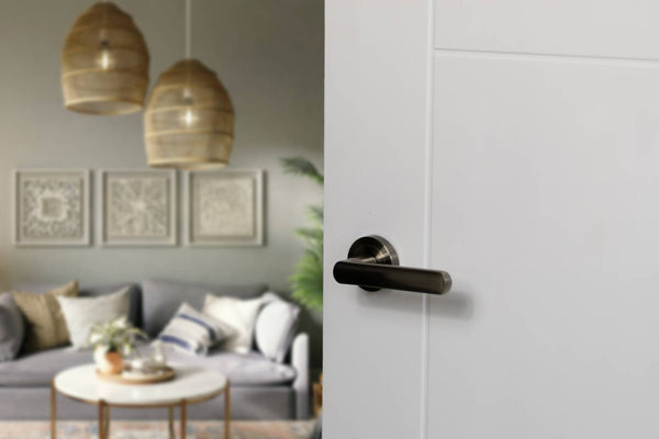 STATUS Carolina Lever Door Handle on Round Rose - additional image