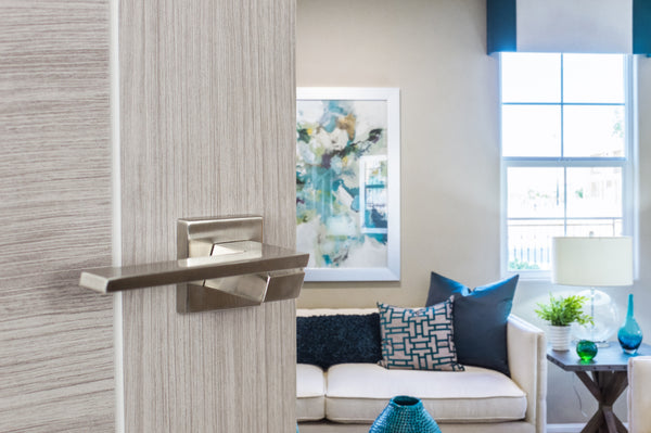 Senza Pari Giovanni Lever Door Handle on Flush Square Rose - additional image