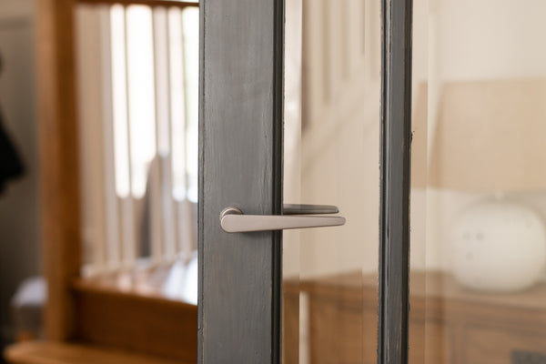 Tupai Rapido 5S Line Torrao Lever Door Handle on Concealed Round Rose - additional image