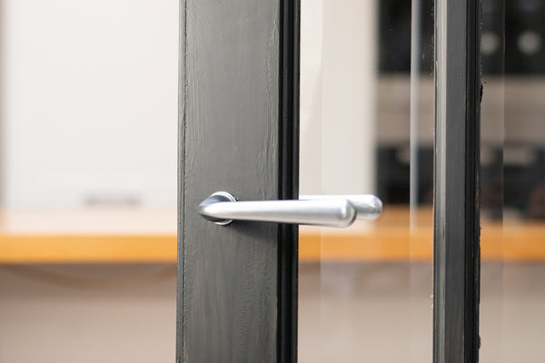 Tupai Rapido CurvaLine Adra Lever Door Handle on Concealed Round Rose - additional image