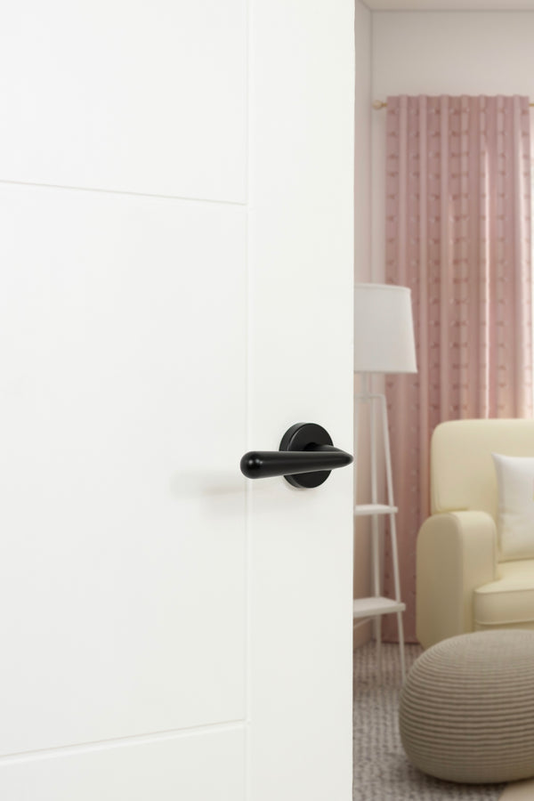 Tupai Rapido CurvaLine Adra Lever Door Handle on Round Rose - additional image