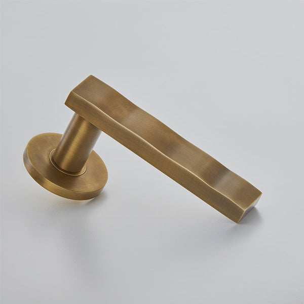 Croft - Wave Lever Handle on Covered Rose W300