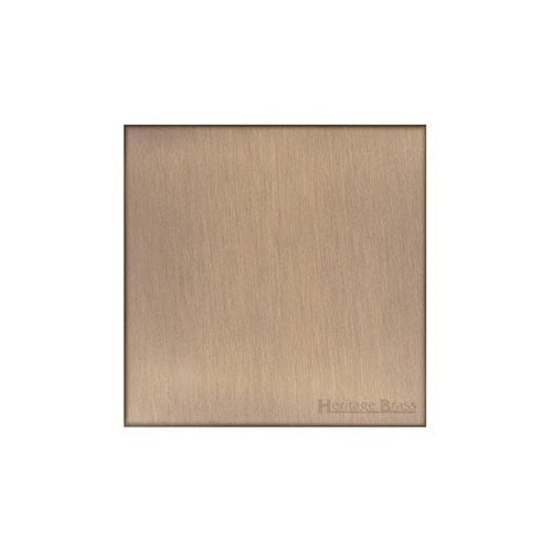 Winchester Range Antique Brass Switches & Sockets, W91 - Single Blank Plate by Heritage Brass By M-Marcus