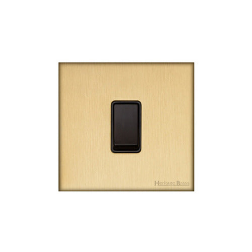 Windsor Range Matt Brass Switches & Sockets, WN40 - 1 Gang Rocker Switch by Heritage Brass By M-Marcus