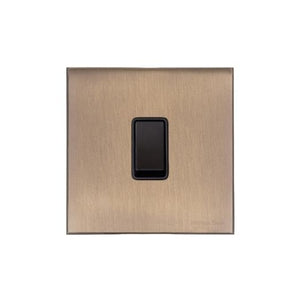Windsor Range Antique Brass Switches & Sockets, WN91 - 1 Gang Intermediate Rocker Switch by Heritage Brass By M-Marcus